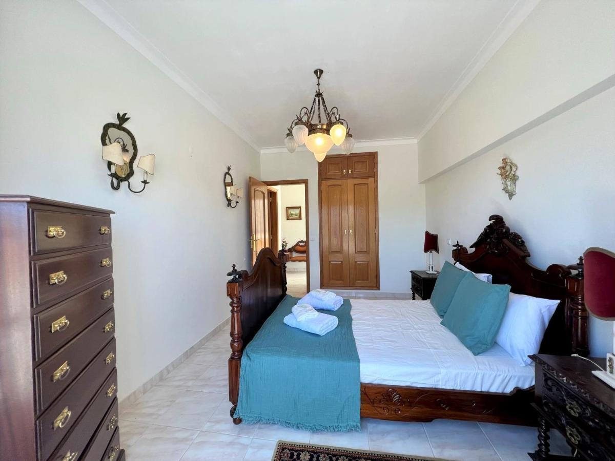 Lagos Typical House By Homing Bagian luar foto