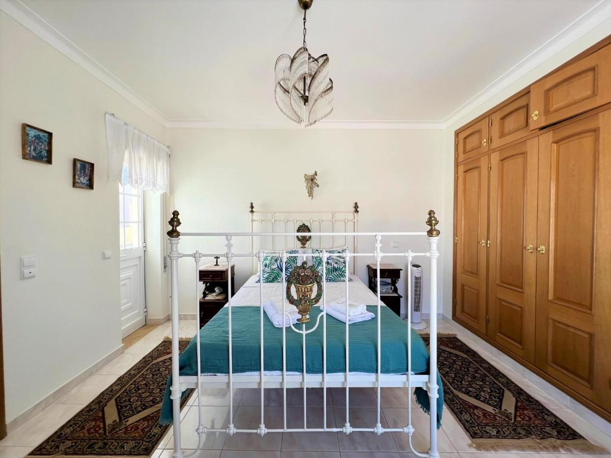 Lagos Typical House By Homing Bagian luar foto