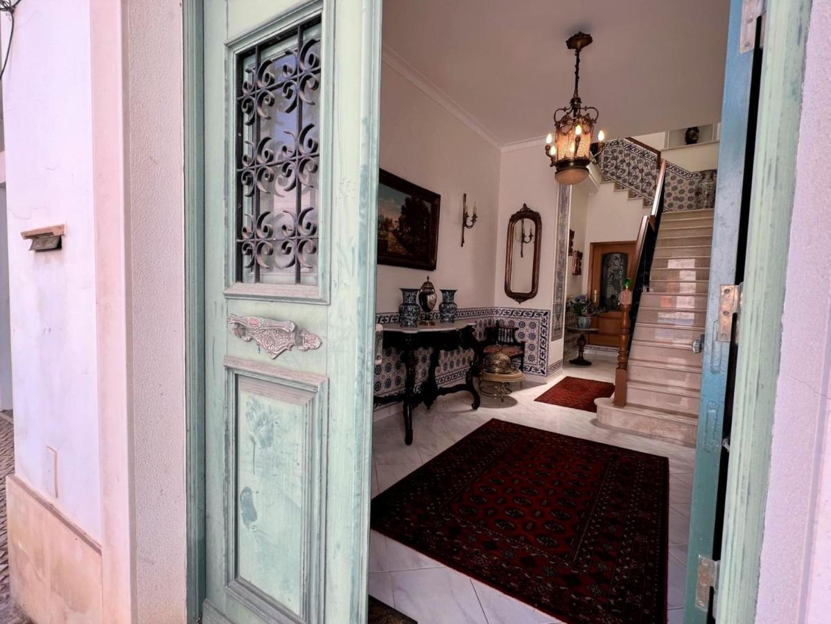 Lagos Typical House By Homing Bagian luar foto